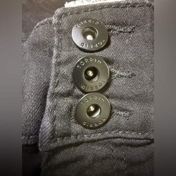 TORRID Super Soft Stretch Jean Jegging Black Essential Classic Size 24 Short - Picture 4 of 6